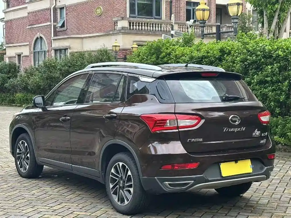 GAC Trumpchi GS4 2015 — фото 6