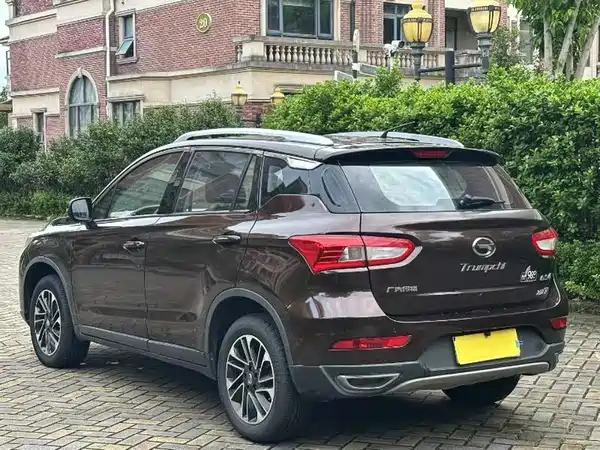 GAC Trumpchi GS4 2015