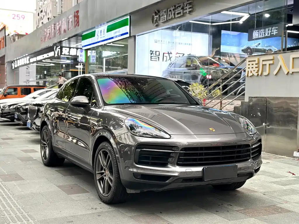 Porsche Cayenne 2020 — фото 3