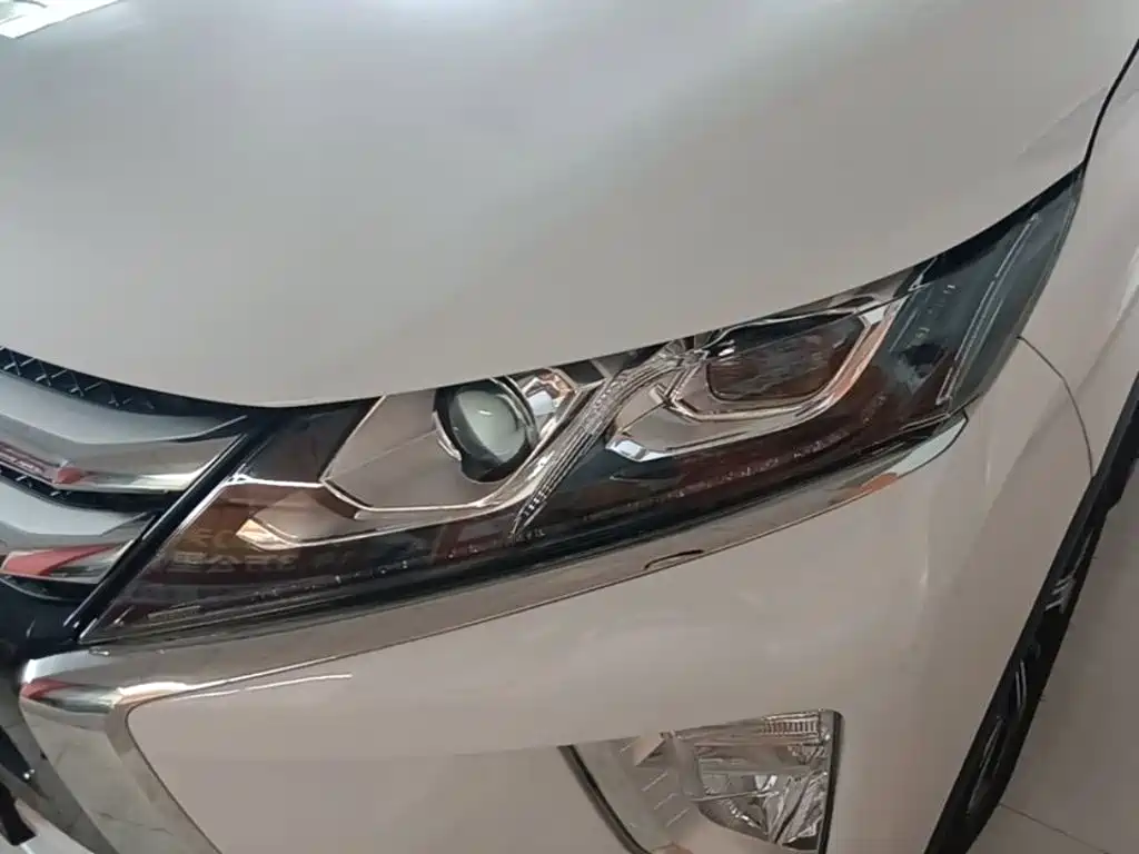 Mitsubishi Yige 2019 — фото 24
