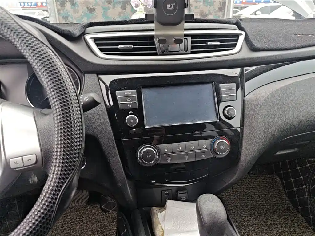 Nissan Qashqai 2018 — фото 13