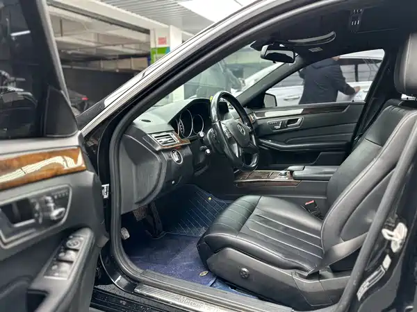 Mercedes-Benz E-Class 2015