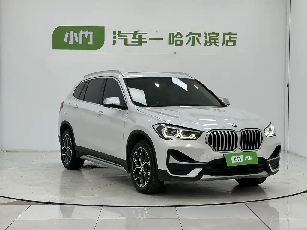BMW X1 2022 — фото 3