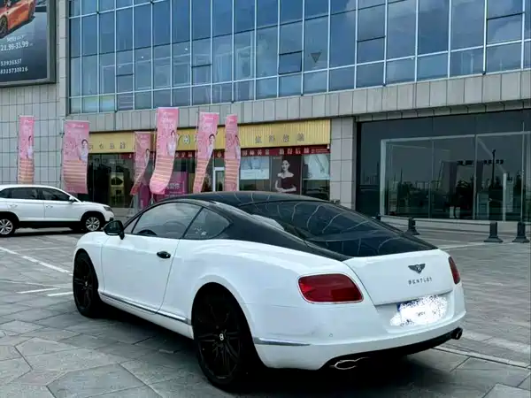 Bentley Continental 2016