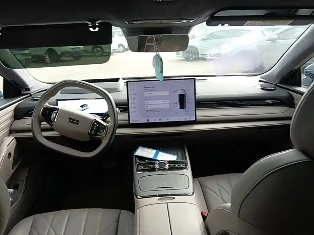 Geely Galaxy Starshine 8 2025 — фото 13