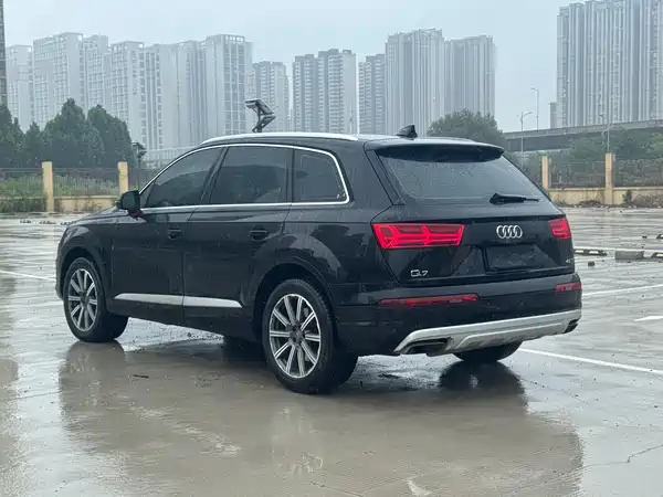 Audi Q7 2016