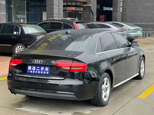 Audi A4L 2014