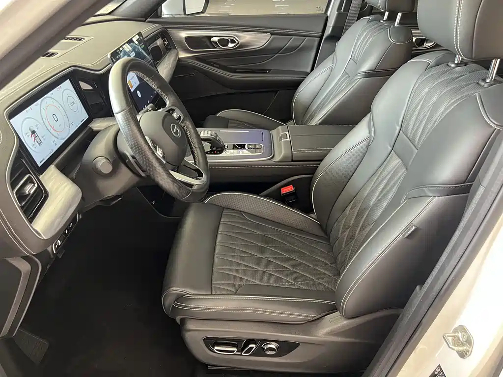 GAC Motor Trumpchi GS8 2023 — фото 4