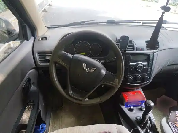 Wuling Hongguang 2017