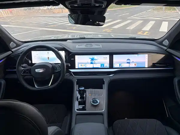Geely Xingyue L 2025