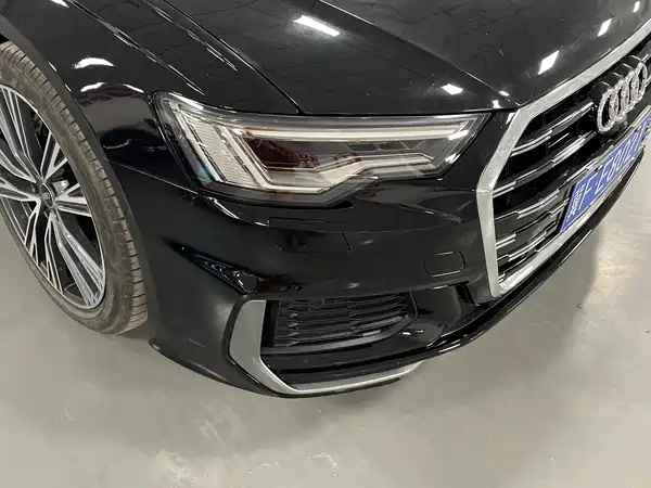 Audi A6L 2022