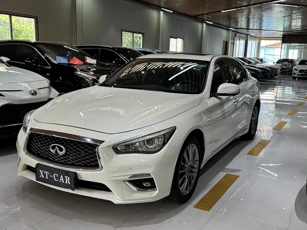 Infiniti Q50L 2018 — фото 1
