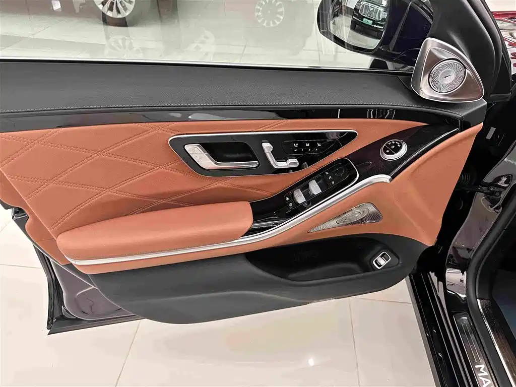 Mercedes-Benz Maybach S-Class 2023