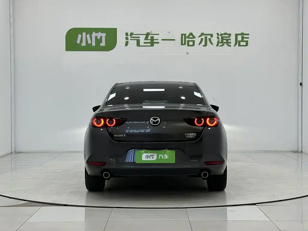 Mazda 3 Axela 2023