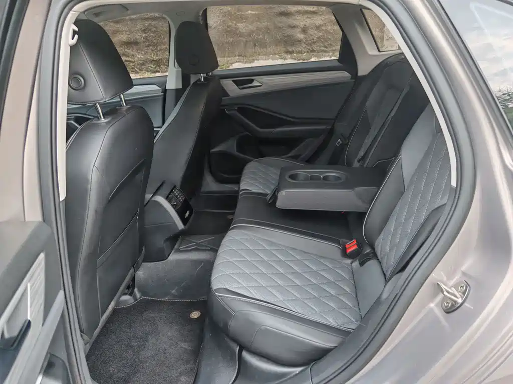 Volkswagen Sagitar 2023