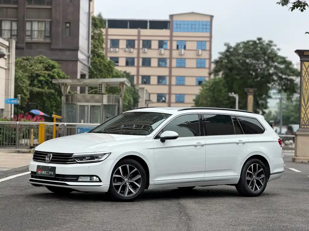 Volkswagen Viloran 2018