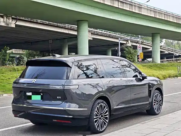 NIO ES8 2026