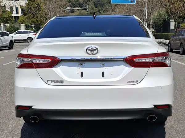 Toyota Camry 2021