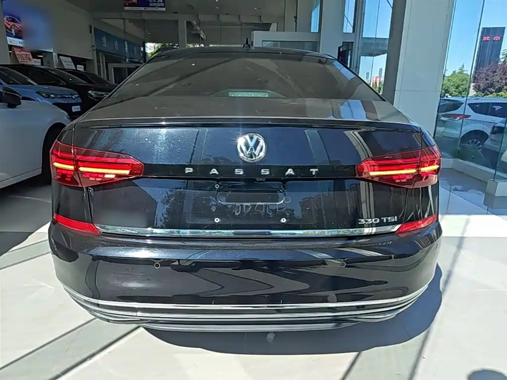 Volkswagen Passat 2019 — фото 6