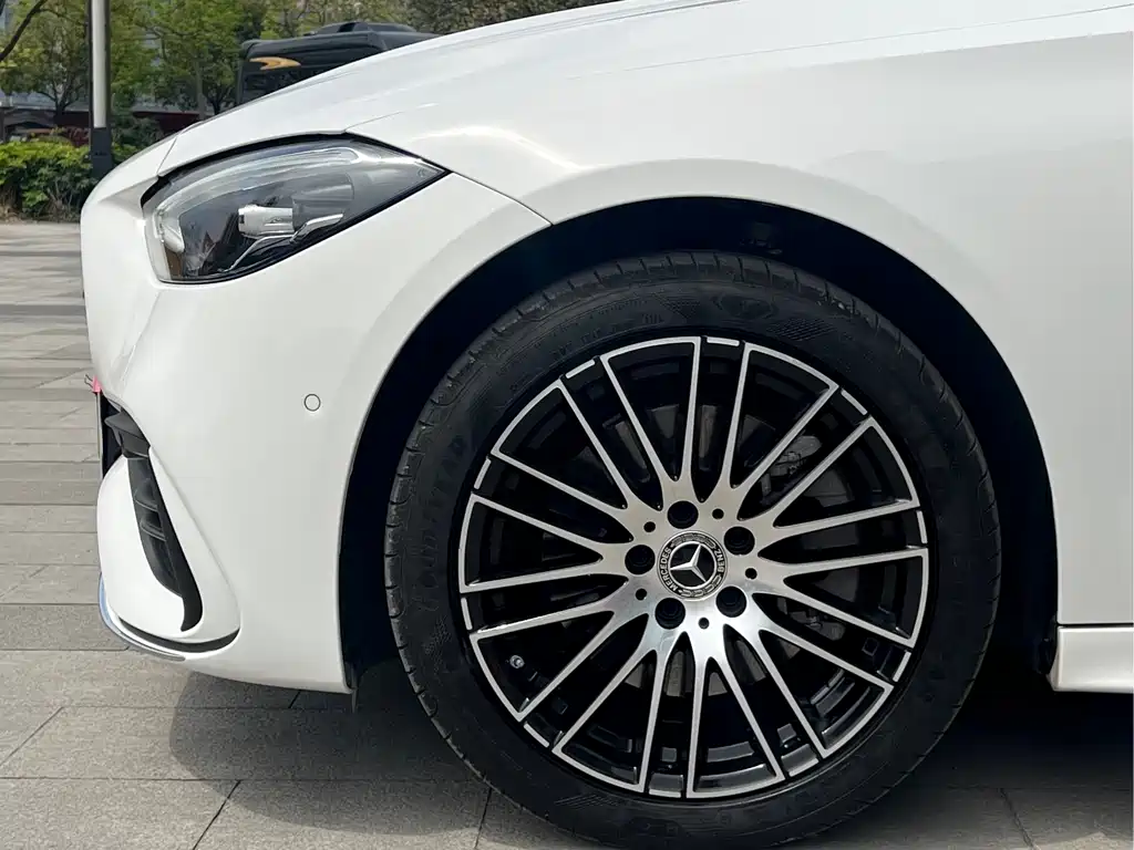Mercedes-Benz C-Class 2023 — фото 10