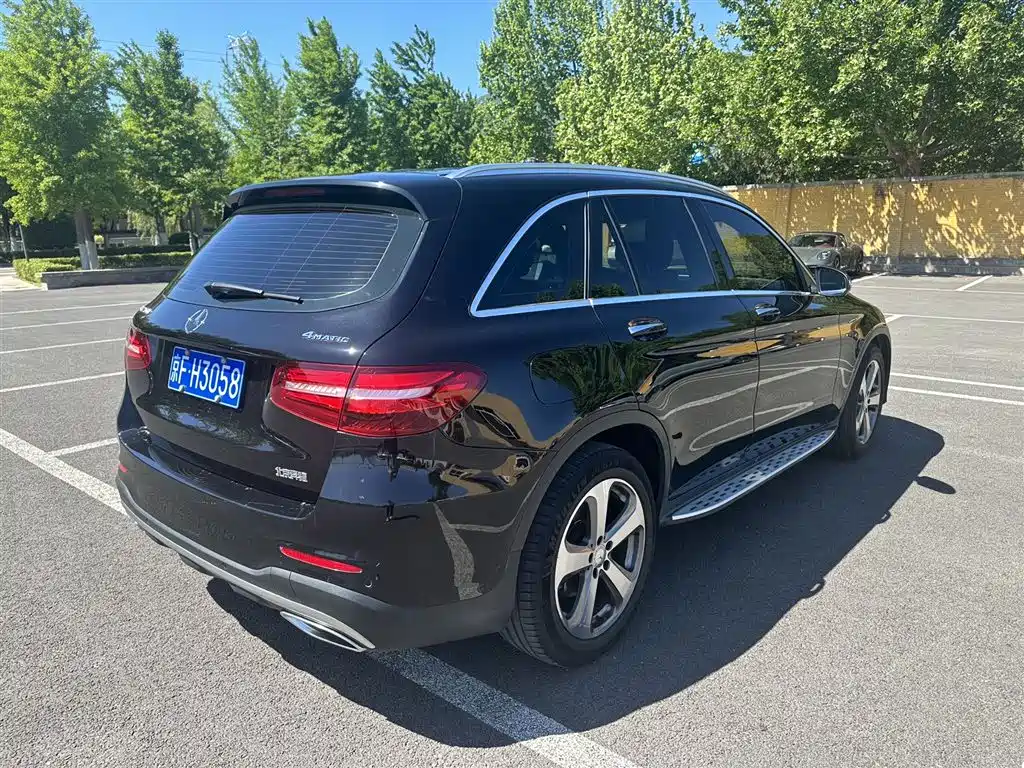 Mercedes-Benz GLC 2017 — фото 9