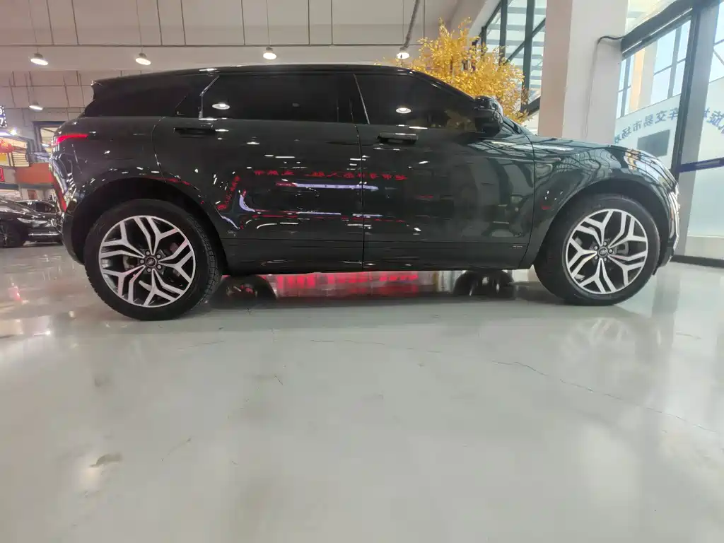 Land Rover Evoque 2022 — фото 29
