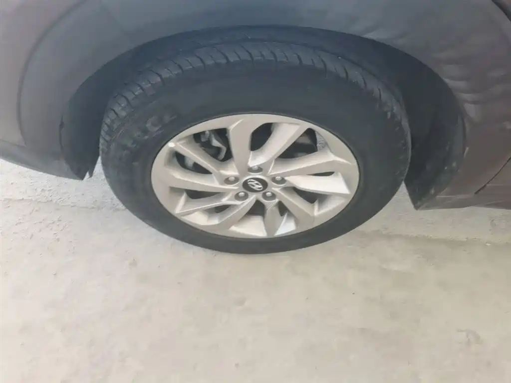 Hyundai Tucson 2017 — фото 23