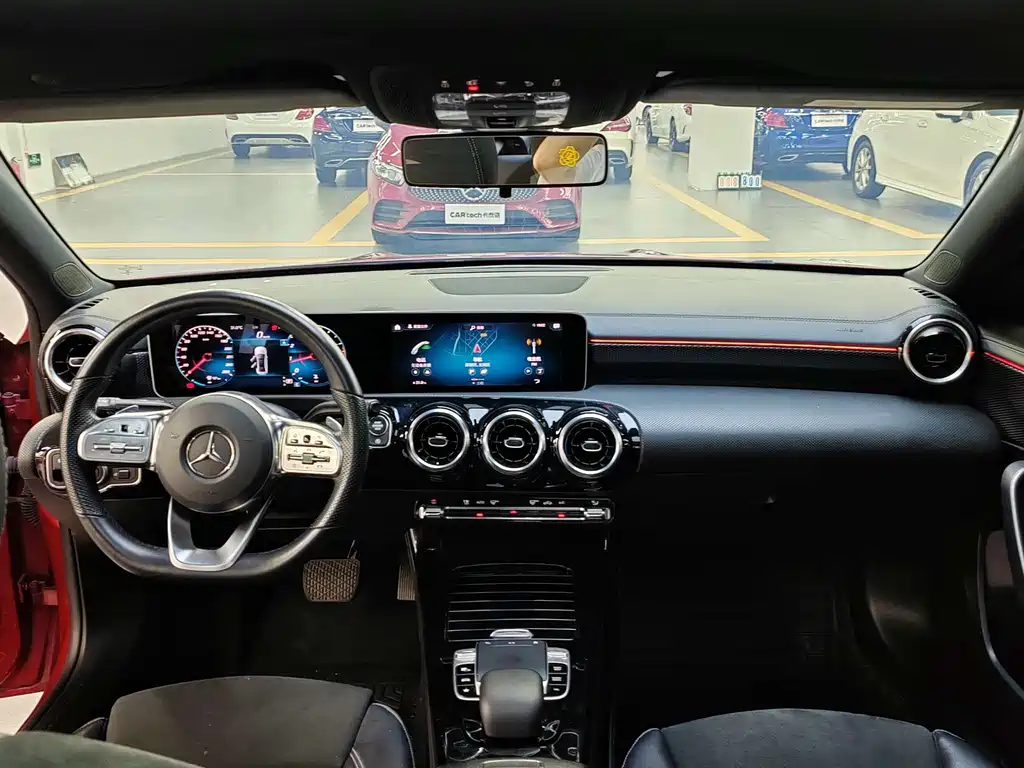 Mercedes-Benz A-Class 2019 — фото 13