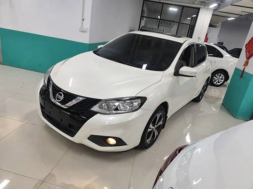 Nissan Tiida 2016