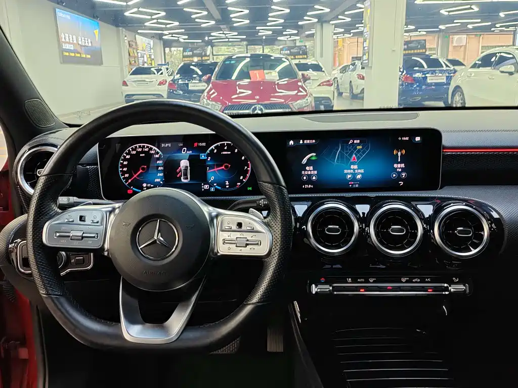 Mercedes-Benz A-Class 2019 — фото 14