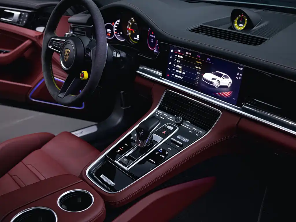 Porsche Panamera 2022 — фото 19