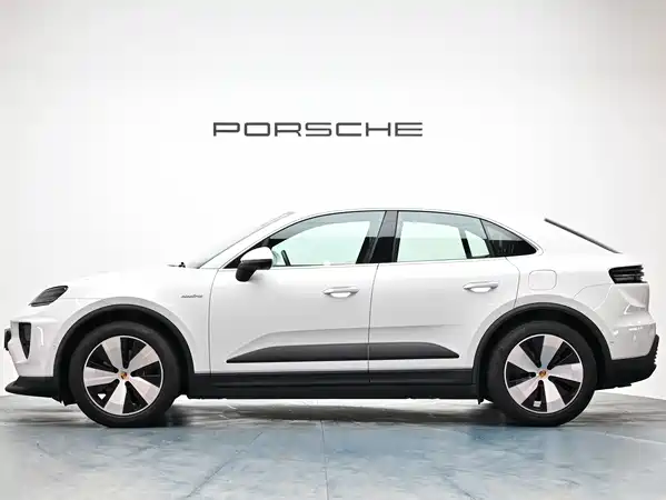 Porsche Macan New Energy 2025