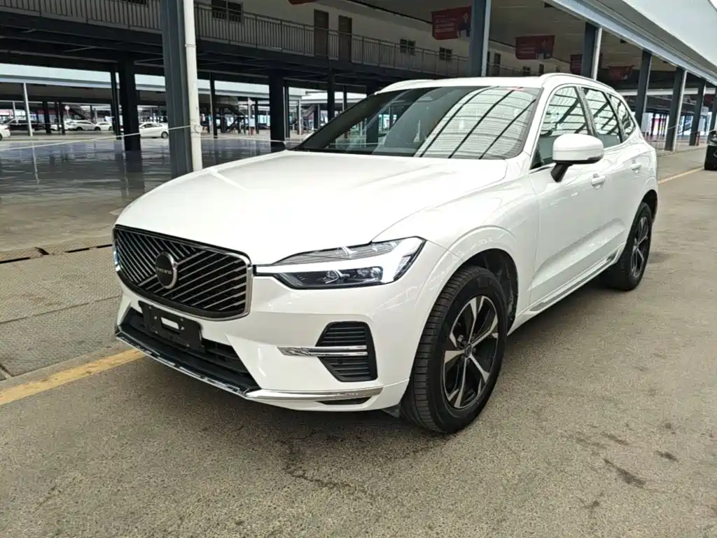 Volvo XC60 2025