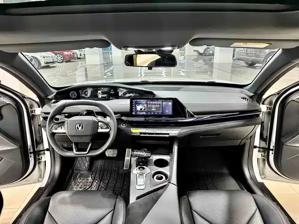 Changan UNI-V 2022