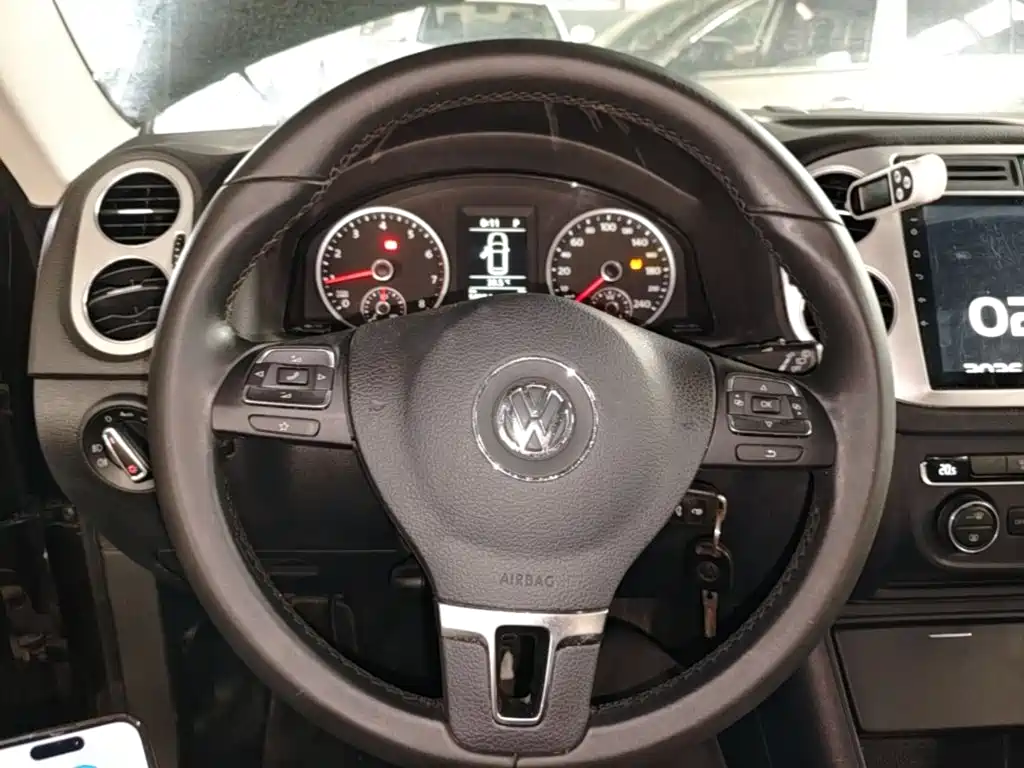 Volkswagen Tiguan 2019 — фото 11