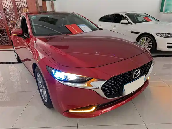 Mazda 3 Axela 2022