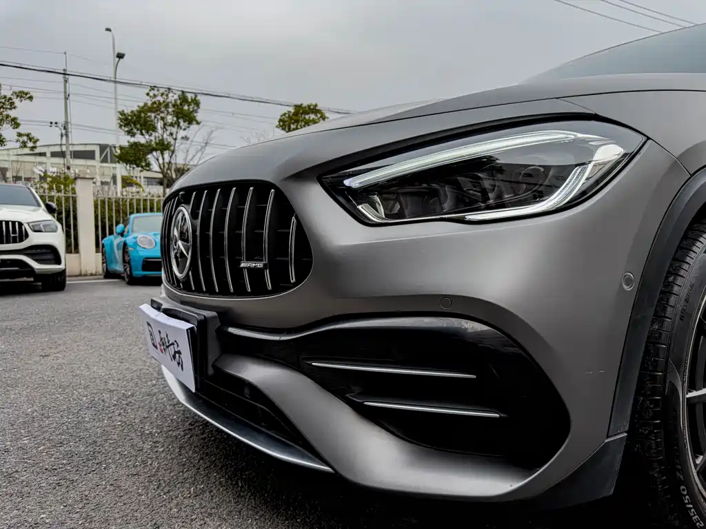 Mercedes-Benz GLA AMG 2023 — фото 11