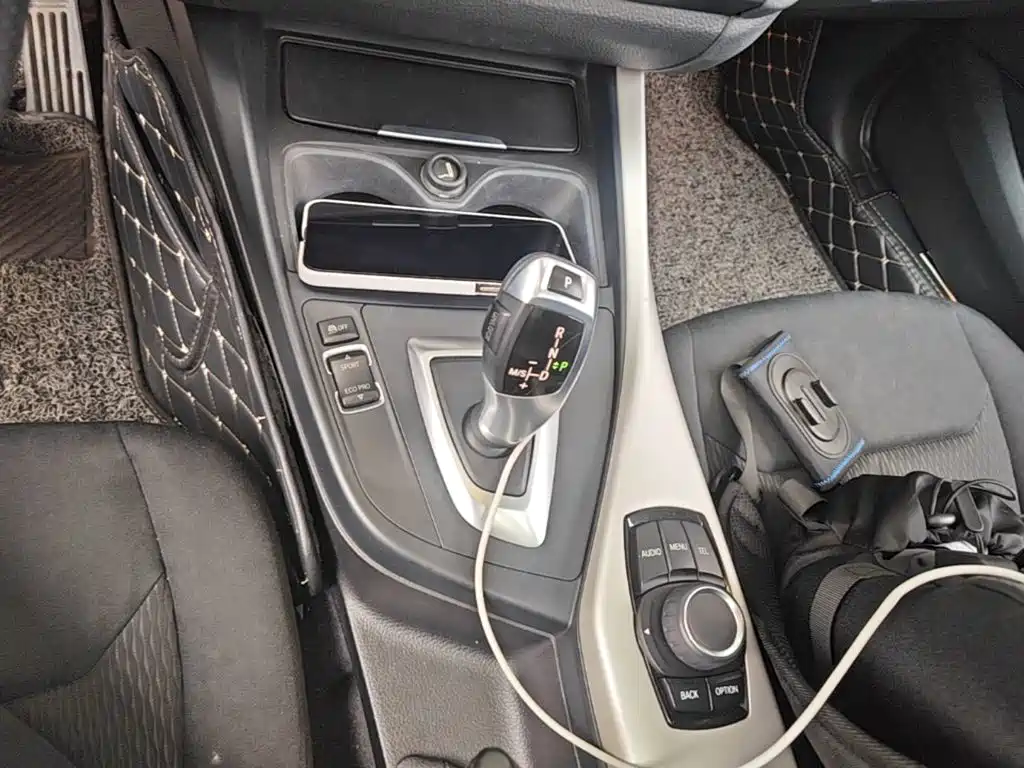 BMW 1 Series 2014 — фото 14