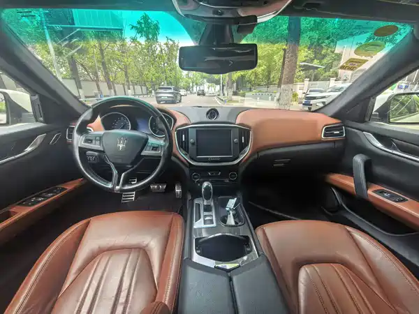 Maserati Ghibli 2016