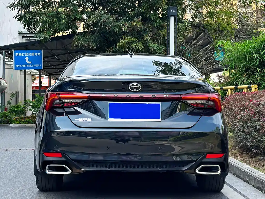 Toyota Avalon 2022 — фото 8