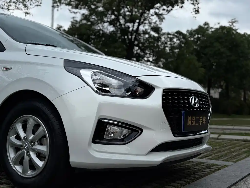 Hyundai Verna 2017 — фото 7