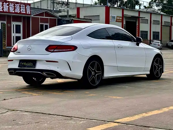 Mercedes-Benz C-Class 2021