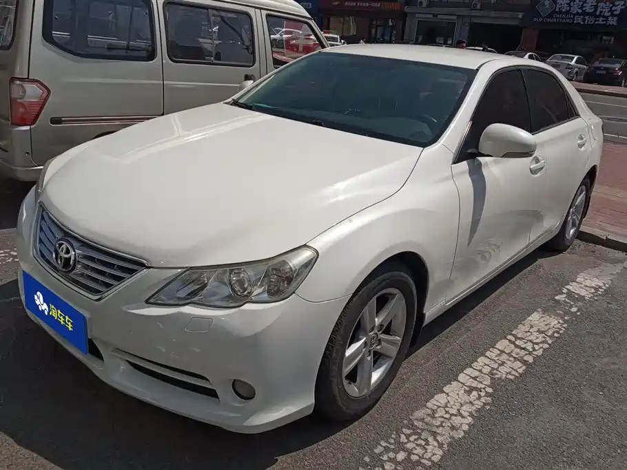 Toyota Reiz 2012