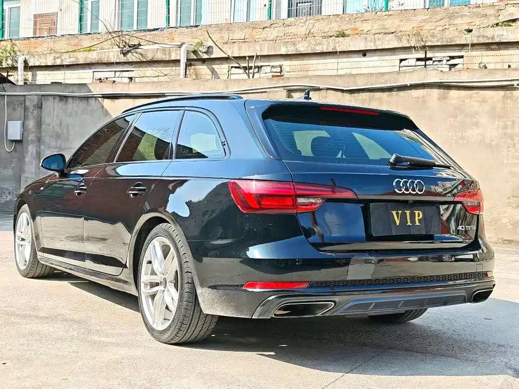 Audi A4 2019