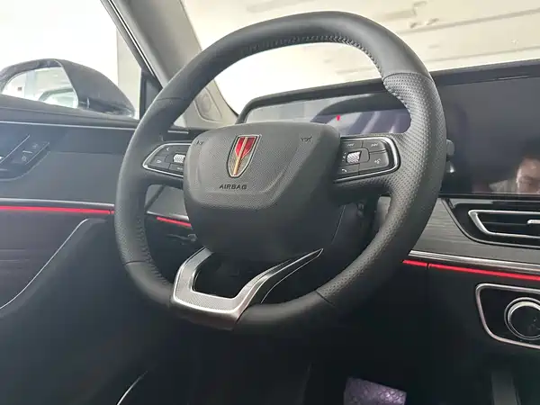 Hongqi HS5 2026