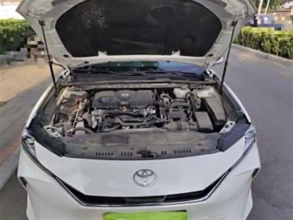 Toyota Camry 2024 — фото 16