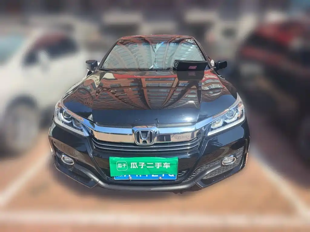 Honda Accord 2016 — фото 23