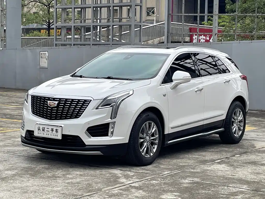 Cadillac XT5 2020 — фото 1