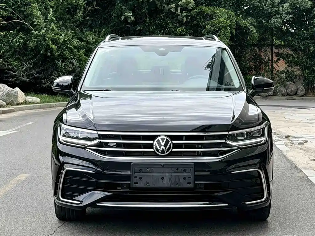 Volkswagen Tiguan L 2023 — фото 2