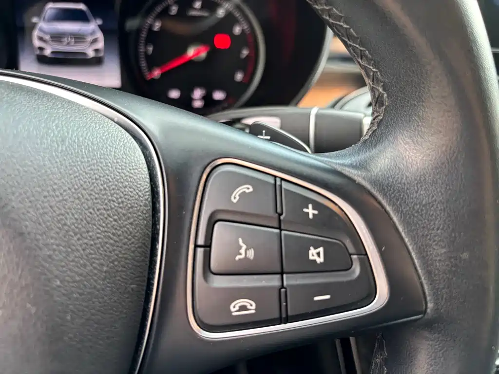 Mercedes-Benz GLC 2019 — фото 14